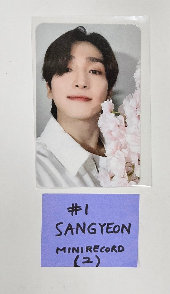 The Boyz "Phantasy" - Minirecord Fansign Event Photocard [Platform Ver.] [24.4.22] - HALLYUSUPERSTORE
