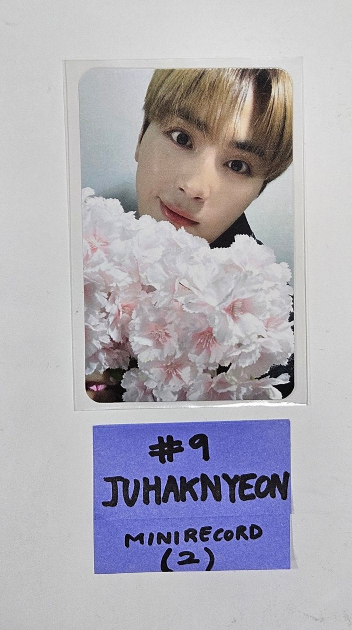 The Boyz "Phantasy" - Minirecord Fansign Event Photocard [Platform Ver.] [24.4.22] - HALLYUSUPERSTORE