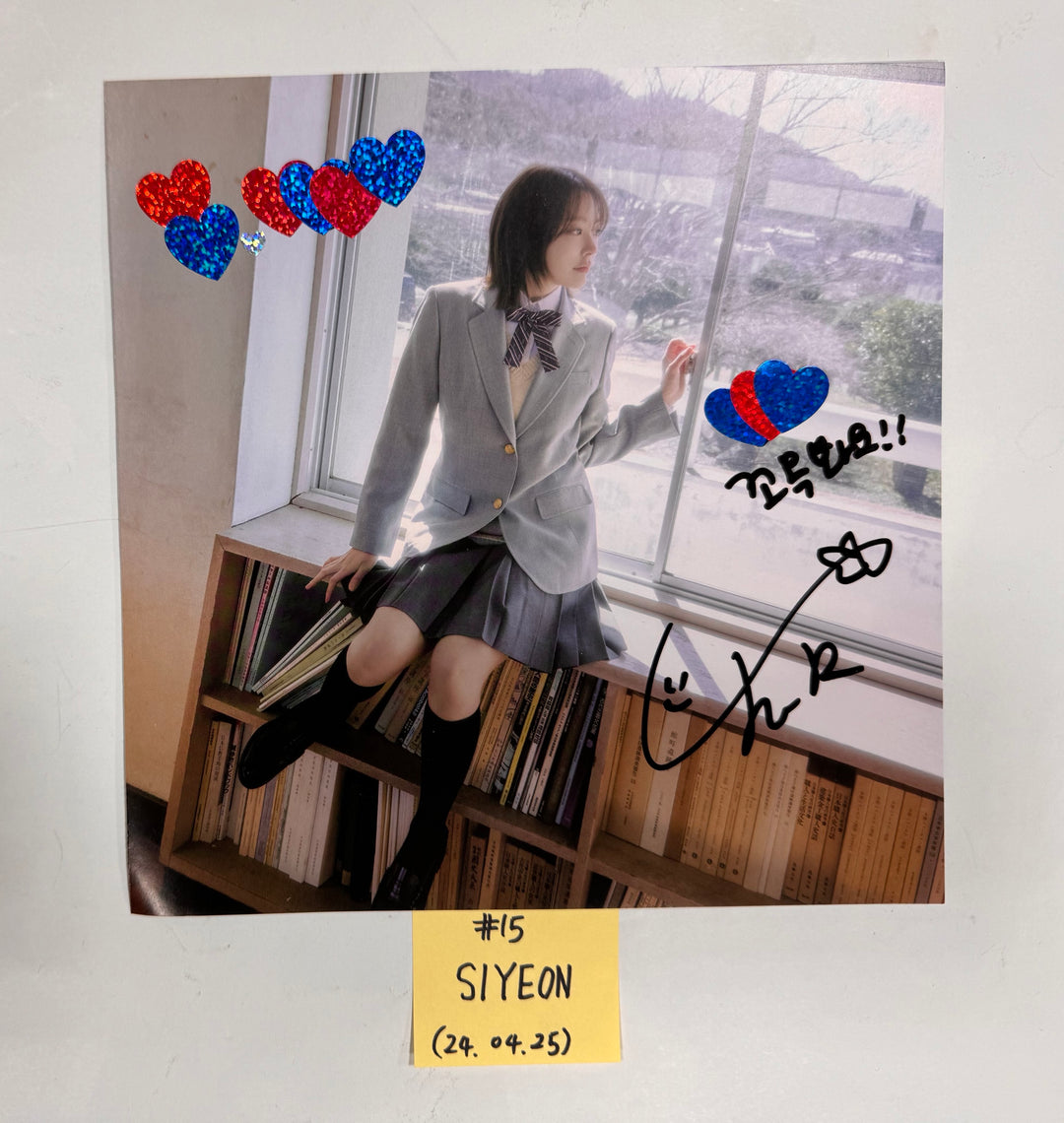 QWER "MANITO" - A Cut Page From Fansign Event Album [24.4.25] - HALLYUSUPERSTORE