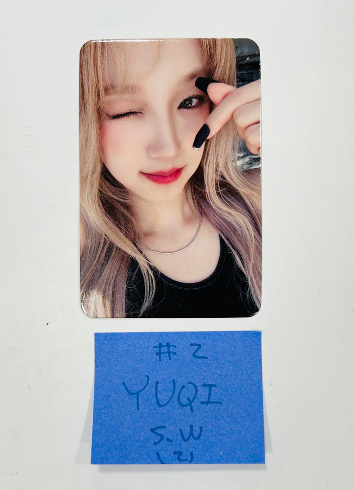 YUQI (Of (G) I-DLE) "YUQ1" - Soundwave Pre-Order Benefit Photocard [24.4.26] - HALLYUSUPERSTORE
