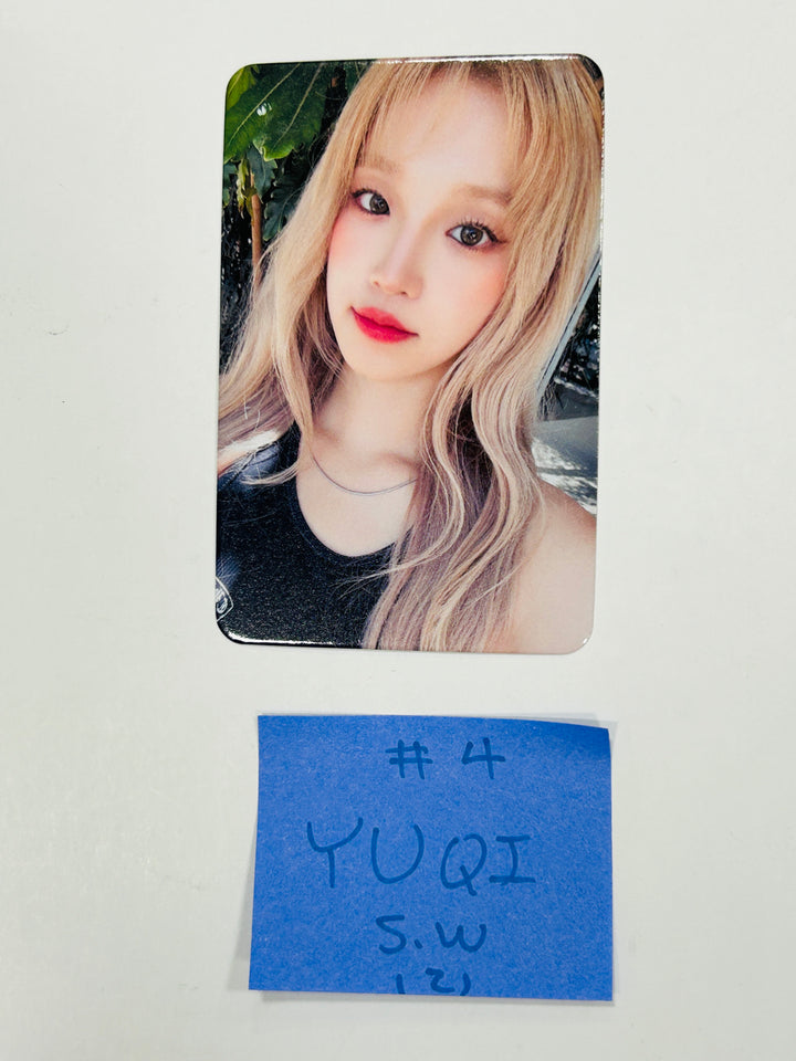 YUQI (Of (G) I-DLE) "YUQ1" - Soundwave Pre-Order Benefit Photocard [24.4.26] - HALLYUSUPERSTORE