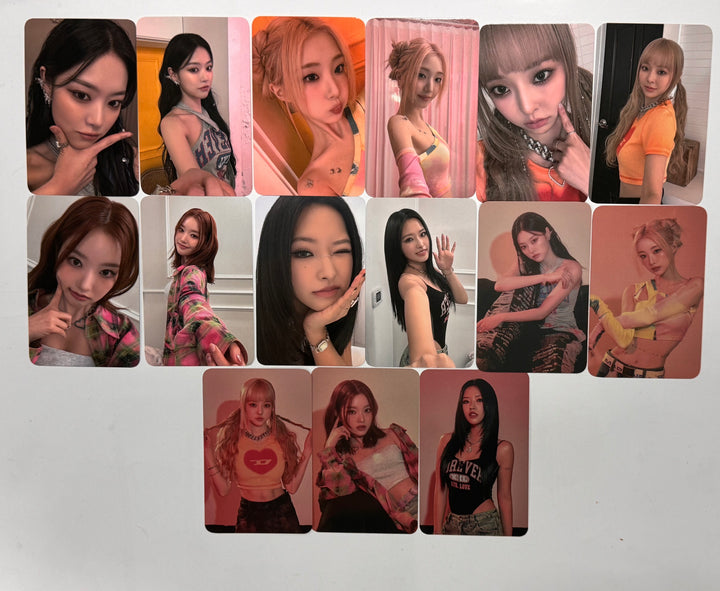 Loossemble "One of a Kind" - Official Photocard [Ever Music Album Ver.] [24.4.26] - HALLYUSUPERSTORE