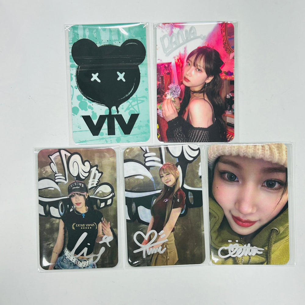 ViV "Bomb" Debut 1st EP - Danal Pre-Order Benefit (Hand Autographed(Signed) Photocard [24.4.29] - HALLYUSUPERSTORE