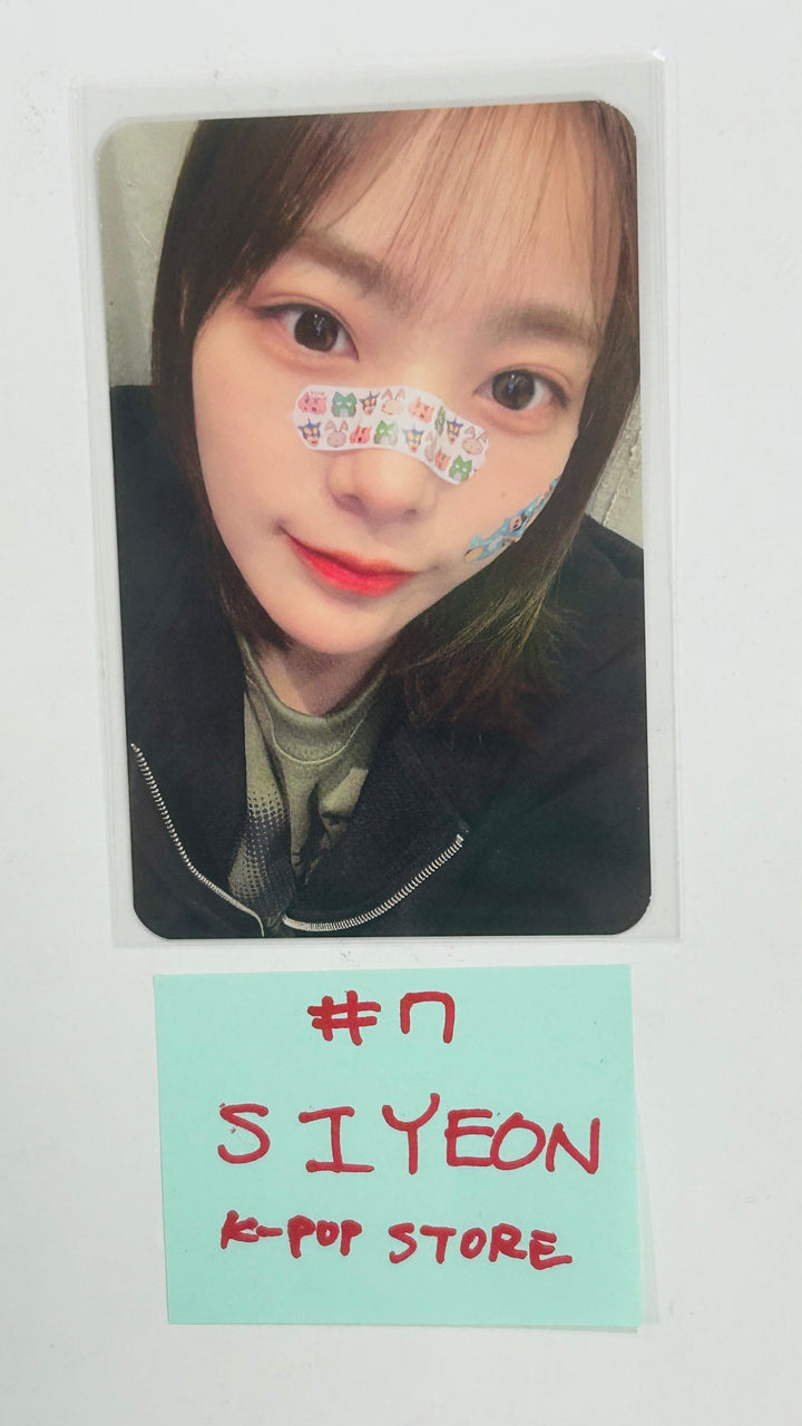 QWER "MANITO" - Kpop Store Fansign Event Photocard [24.4.29] - HALLYUSUPERSTORE