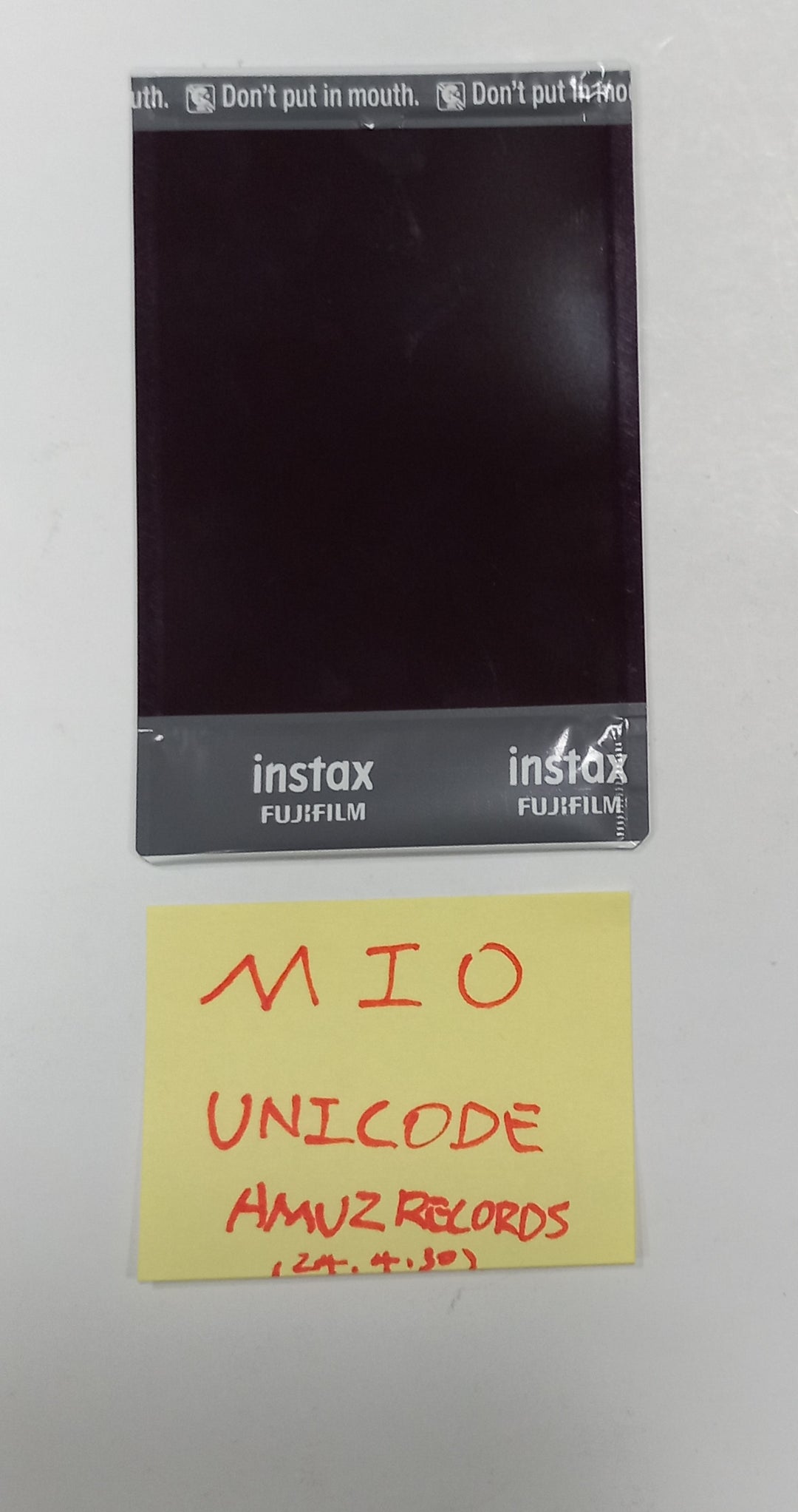 MIO (Of UNICODE) "HELLO WORLD : CODE J " - Hand Autographed(Signed) Polaroid [24.4.30] - HALLYUSUPERSTORE