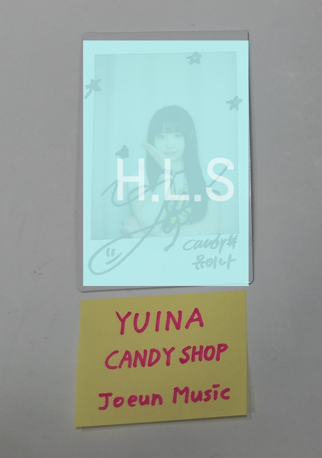 Yuina (Of Candy Shop) "Hashtag#" - Hand Autographed(Signed) Polaroid [24.4.30] - HALLYUSUPERSTORE
