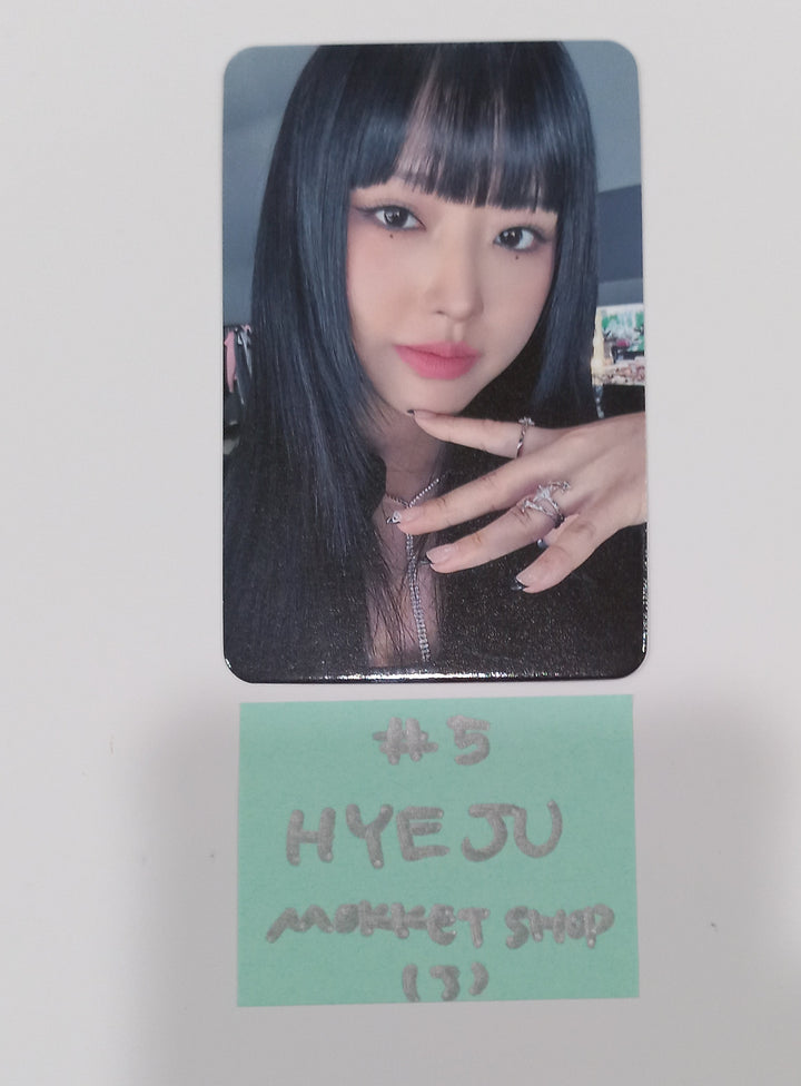 Loossemble "One of a Kind" - Mokket Shop Pre-Order Benefit Photocard [24.5.2] - HALLYUSUPERSTORE