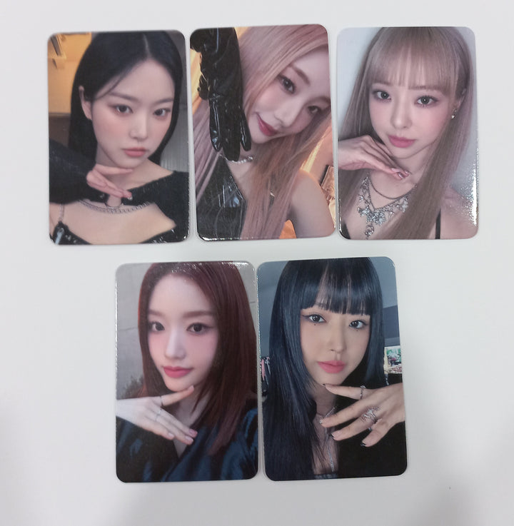 Loossemble "One of a Kind" - Mokket Shop Pre-Order Benefit Photocard [24.5.2] - HALLYUSUPERSTORE
