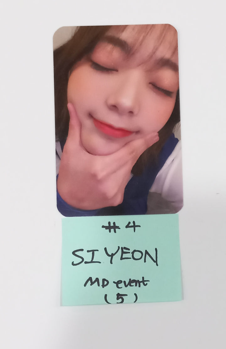 QWER - 1st Pop-Up Store "MANITO" MD Event Photocard [24.5.2] - HALLYUSUPERSTORE