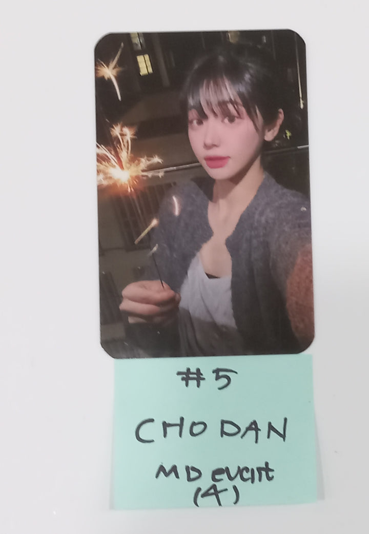 QWER - 1st Pop-Up Store "MANITO" MD Event Photocard [24.5.2] - HALLYUSUPERSTORE
