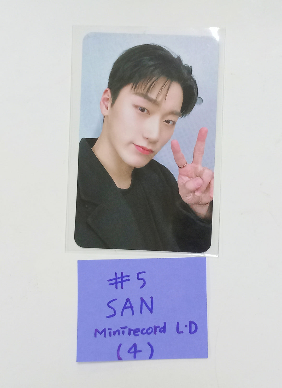 Ateez "The World Ep.Fin : Will" - Mini Record Lucky Draw Event Photocard, Photo Seal [Platform Ver.] [24. 05. 03] - HALLYUSUPERSTORE