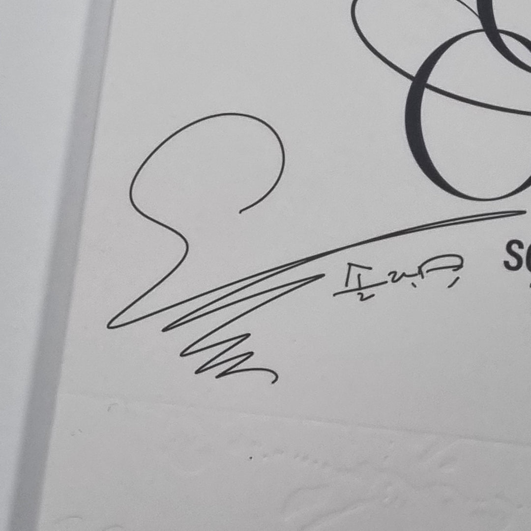 Solar "COLOURS" - Autographed (Printed Signed) Promo Album [24.5.7] - HALLYUSUPERSTORE