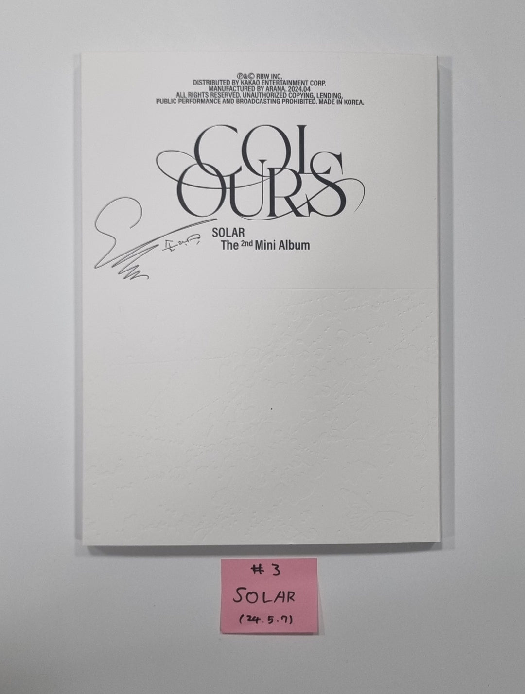 Solar "COLOURS" - Autographed (Printed Signed) Promo Album [24.5.7] - HALLYUSUPERSTORE