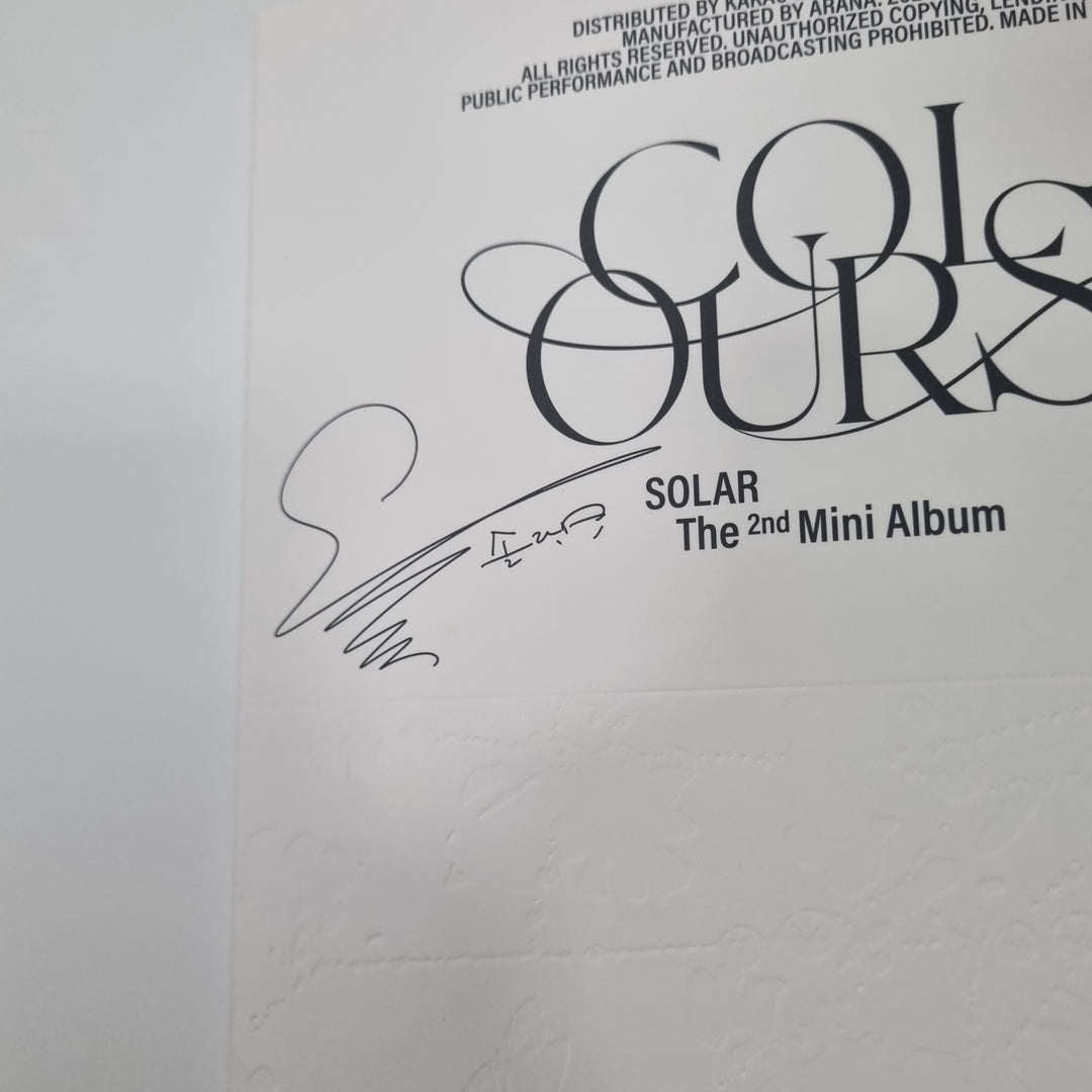 Solar "COLOURS" - Autographed (Printed Signed) Promo Album [24.5.7] - HALLYUSUPERSTORE