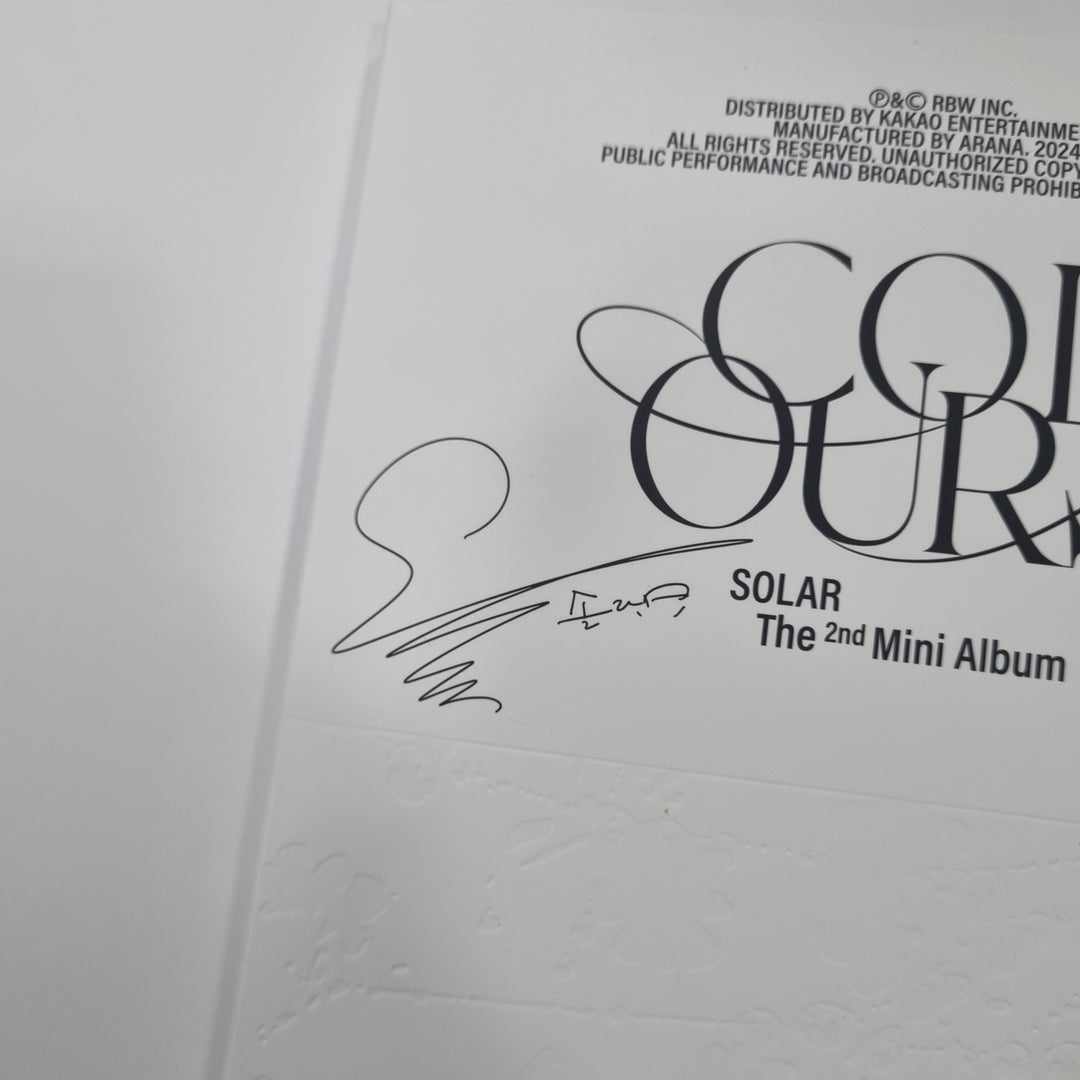 Solar "COLOURS" - Autographed (Printed Signed) Promo Album [24.5.7] - HALLYUSUPERSTORE