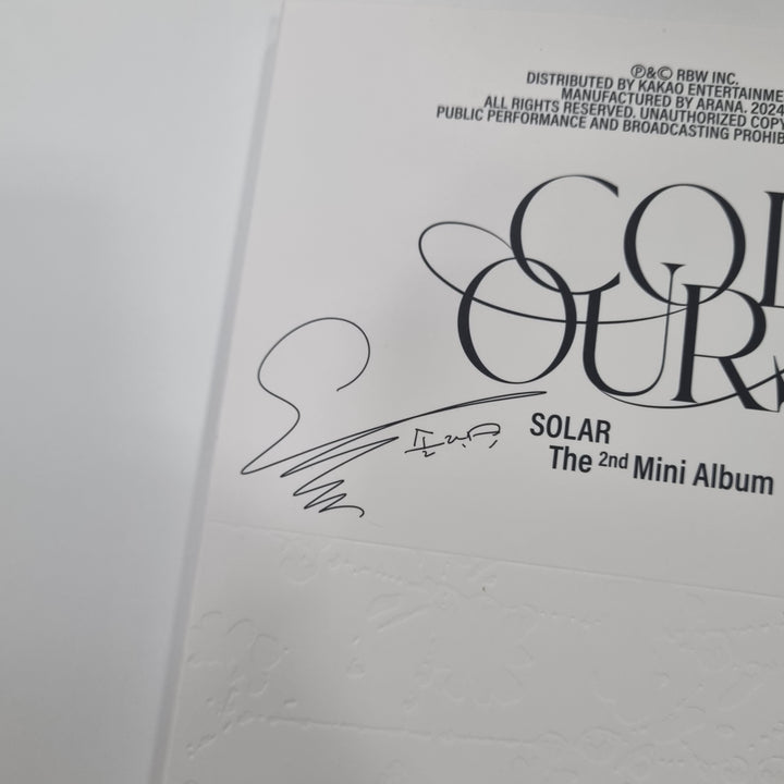 Solar "COLOURS" - Autographed (Printed Signed) Promo Album [24.5.7] - HALLYUSUPERSTORE