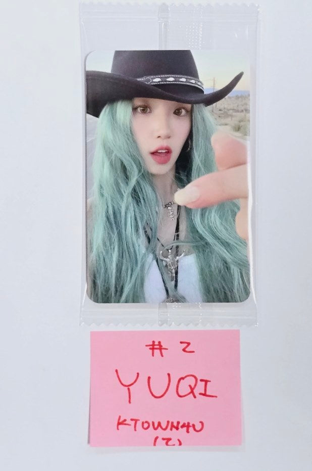 YUQI (Of (G) I-DLE) "YUQ1" - Ktown4U Pre-Order Benefit (Showcase Event) Photocard [24.5.7] - HALLYUSUPERSTORE
