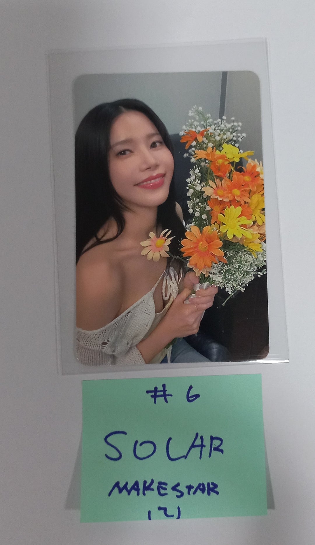 SOLAR "COLOURS" - Makestar Fansign Event Photocard, 2 Cut Photo [Palette Ver.] [24.5.9] - HALLYUSUPERSTORE