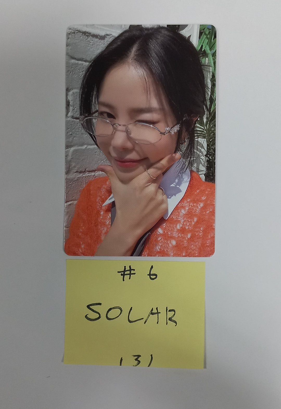 SOLAR "COLOURS" - Official Photocard, Color Film [Palette Ver.] [24.5.9] - HALLYUSUPERSTORE