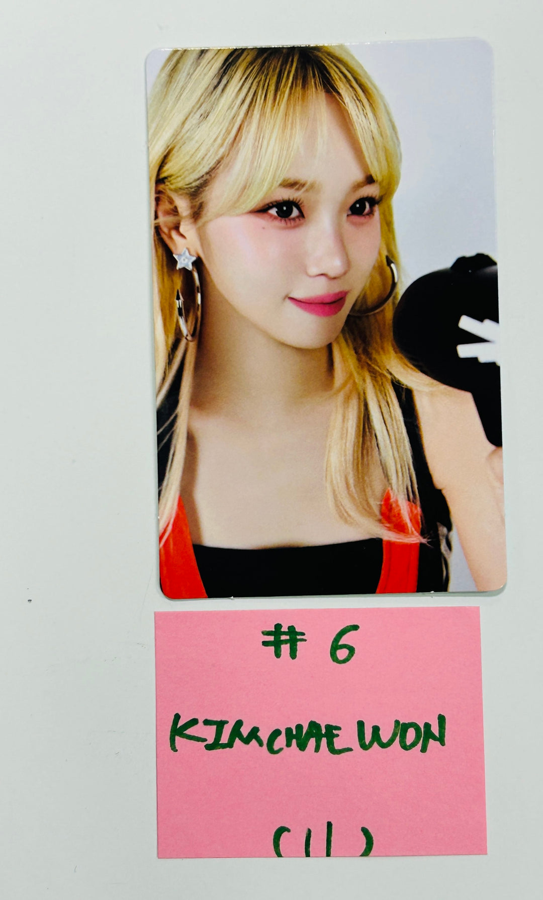 LE SSERAFIM "FEARNADA" - Official Mini Photocard (1) [24.5.10] - HALLYUSUPERSTORE