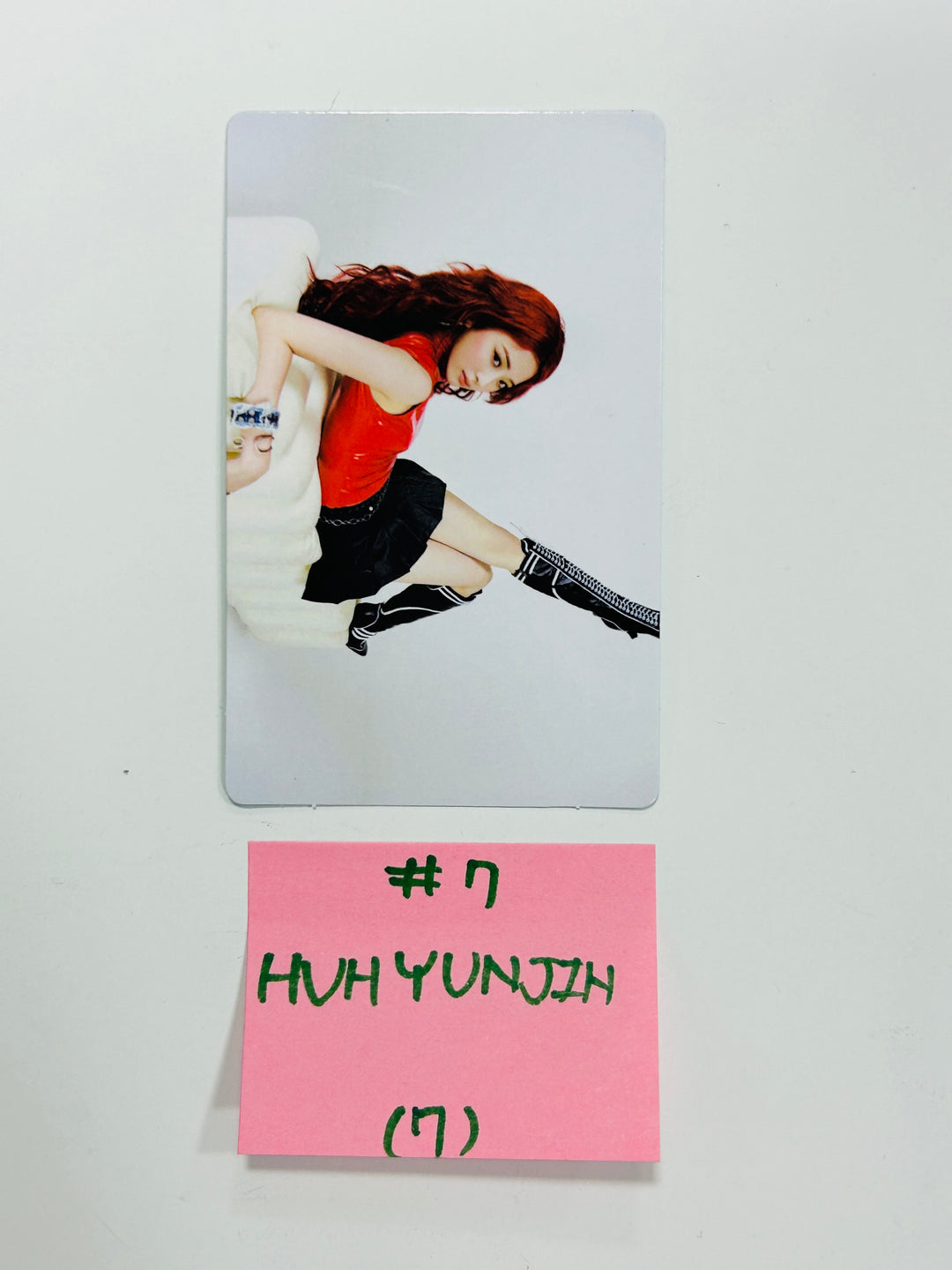 LE SSERAFIM "FEARNADA" - Official Mini Photocard (1) [24.5.10] - HALLYUSUPERSTORE