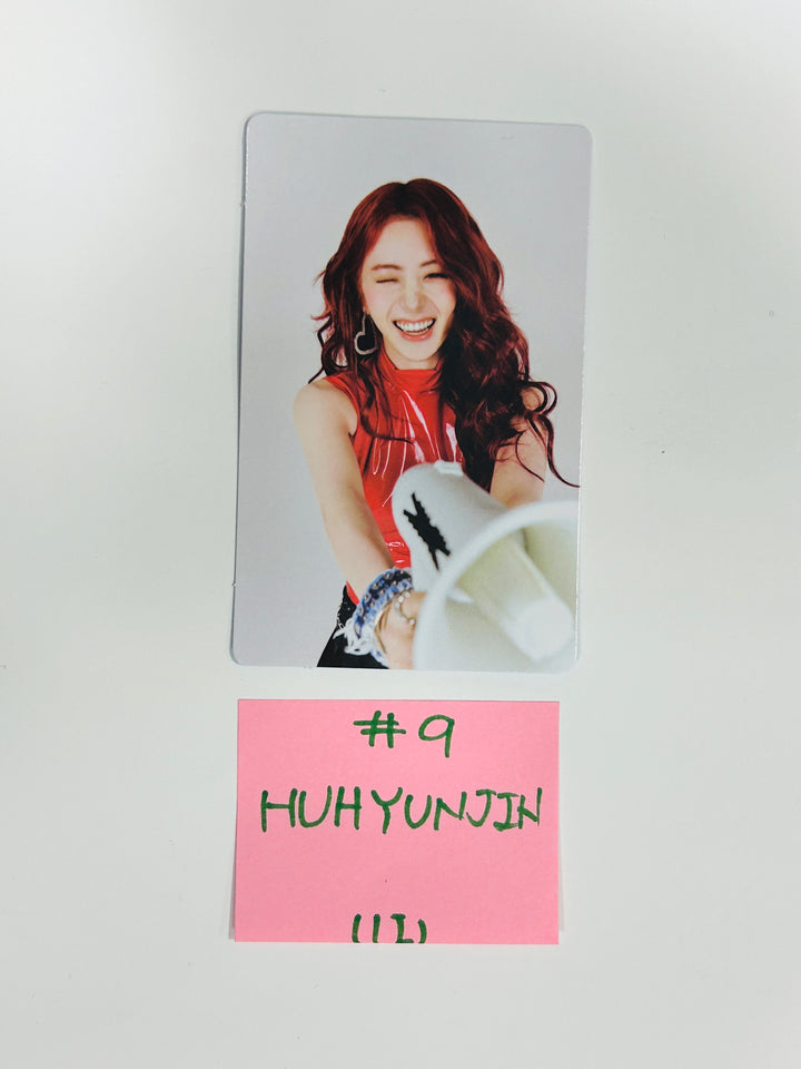 LE SSERAFIM "FEARNADA" - Official Mini Photocard (1) [24.5.10] - HALLYUSUPERSTORE