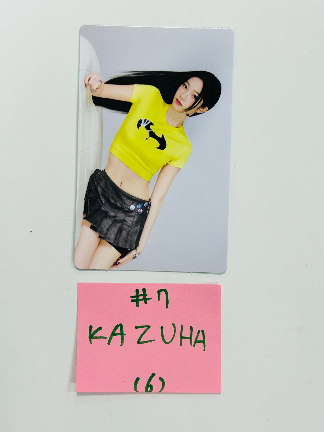 LE SSERAFIM "FEARNADA" - Official Mini Photocard (2) [24.5.10] - HALLYUSUPERSTORE