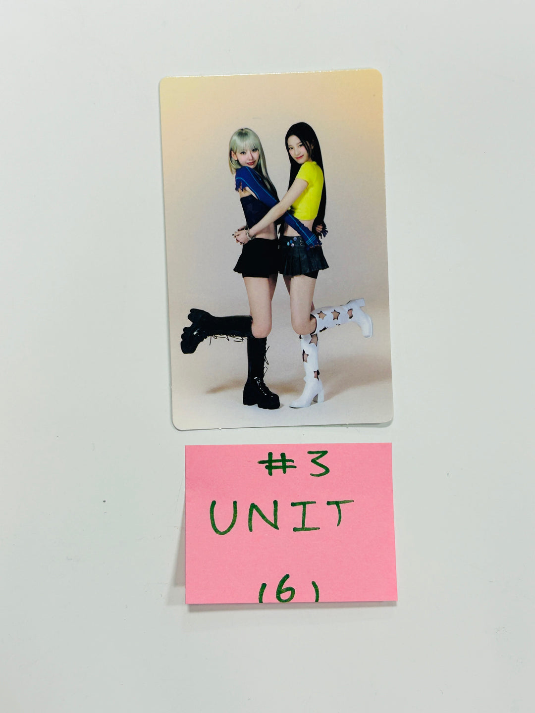 LE SSERAFIM "FEARNADA" - Official Mini Photocard (2) [24.5.10] - HALLYUSUPERSTORE