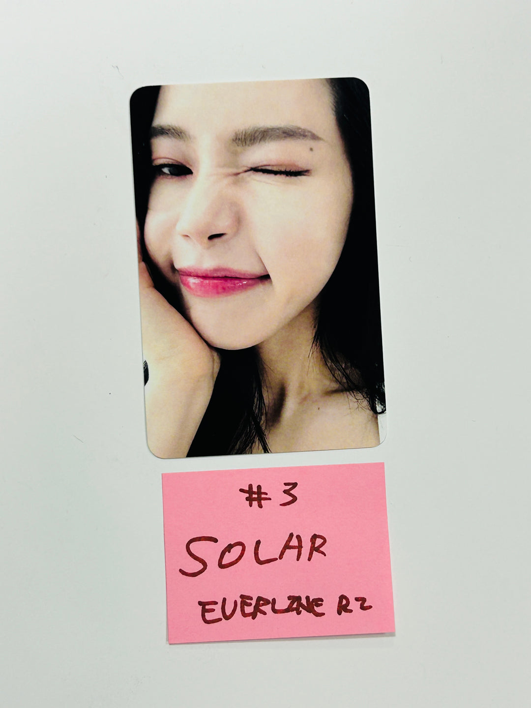 SOLAR "COLOURS" - Everline Fansign Event Photocard Round 2 [24.5.10] - HALLYUSUPERSTORE