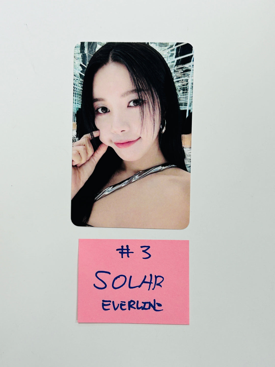 SOLAR "COLOURS" - Everline Fansign Event Photocard [24.5.10] - HALLYUSUPERSTORE