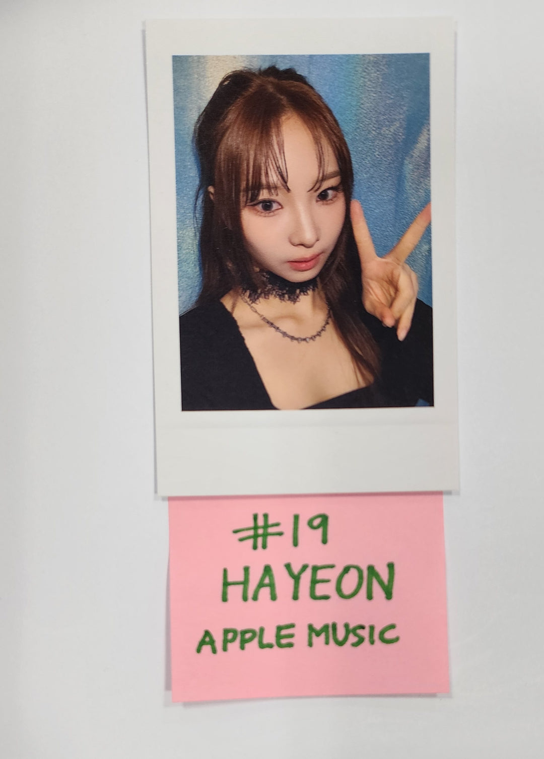 tripleS "ASSEMBLE24" - Apple Music Pre-Order Benefit Photocard [24.5.10] - HALLYUSUPERSTORE