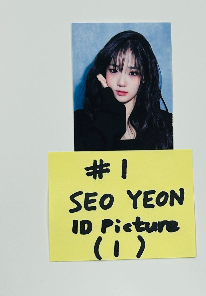 tripleS "ASSEMBLE24" - Official ID Picture [24.5.10] - HALLYUSUPERSTORE