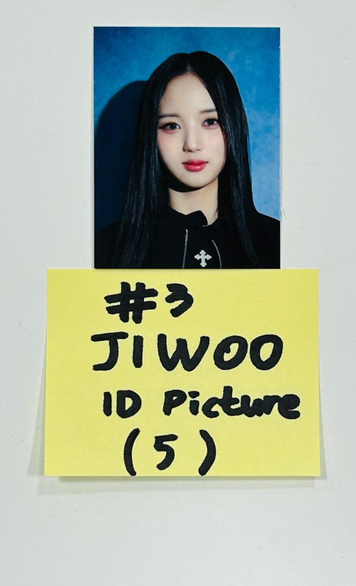 tripleS "ASSEMBLE24" - Official ID Picture [24.5.10] - HALLYUSUPERSTORE