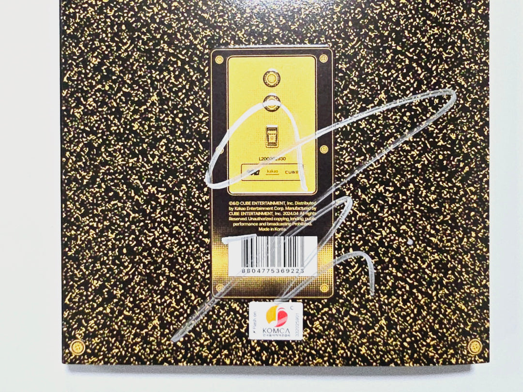 YUQI "YUQ1" - Hand Autographed(Signed) Album [24.5.13] - HALLYUSUPERSTORE
