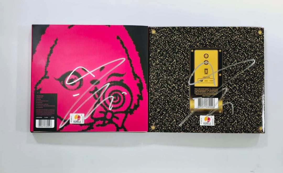YUQI "YUQ1" - Hand Autographed(Signed) Album [24.5.13] - HALLYUSUPERSTORE