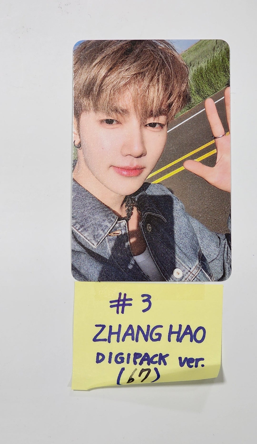 ZEROBASEONE(ZB1) "You had me at HELLO" - Official Photocard [Digipack Ver.] [24.5.14] - HALLYUSUPERSTORE