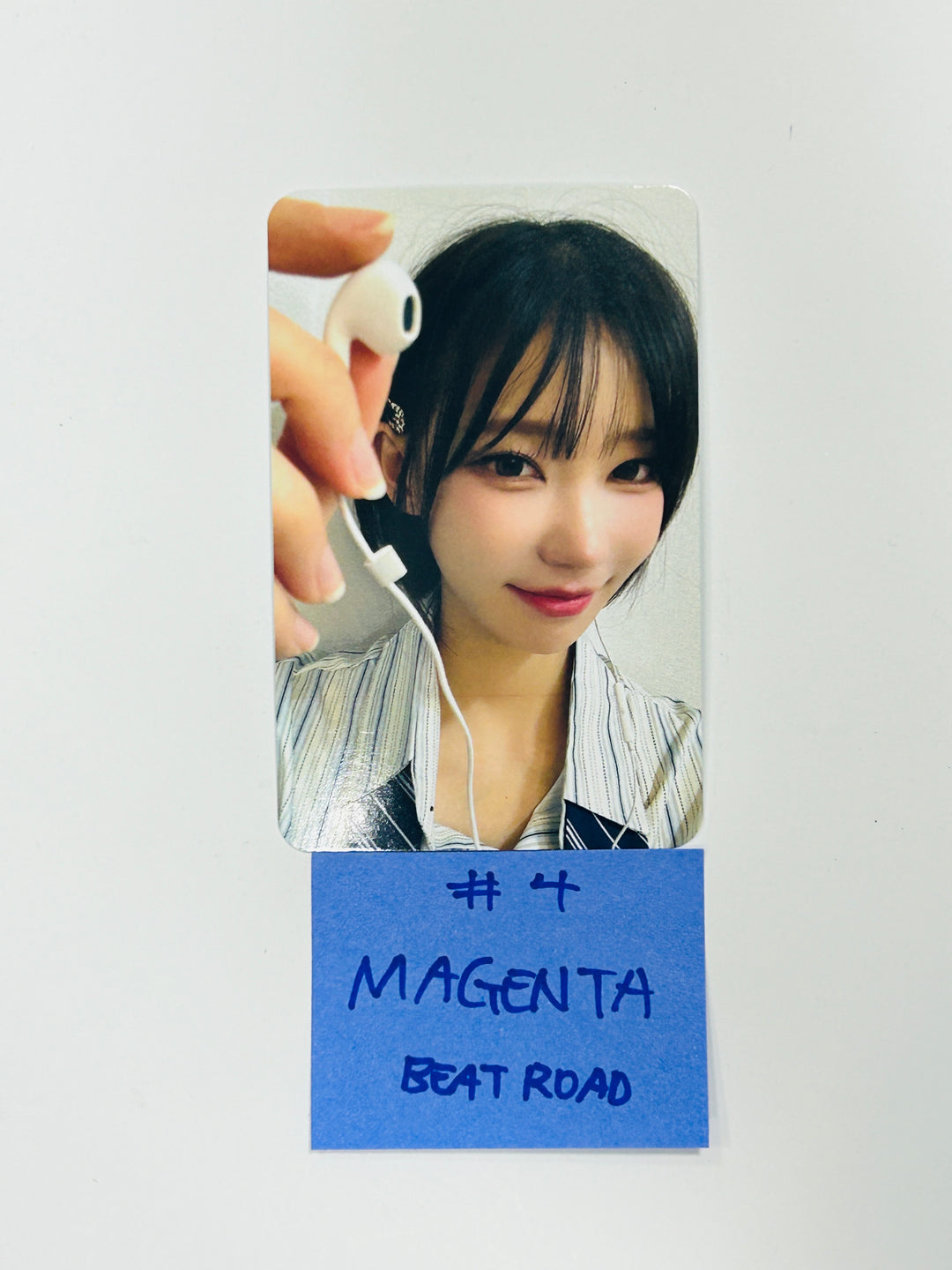 QWER "MANITO" - Beat Road Fansign Event Photocard Round 2 [24.5.16] - HALLYUSUPERSTORE