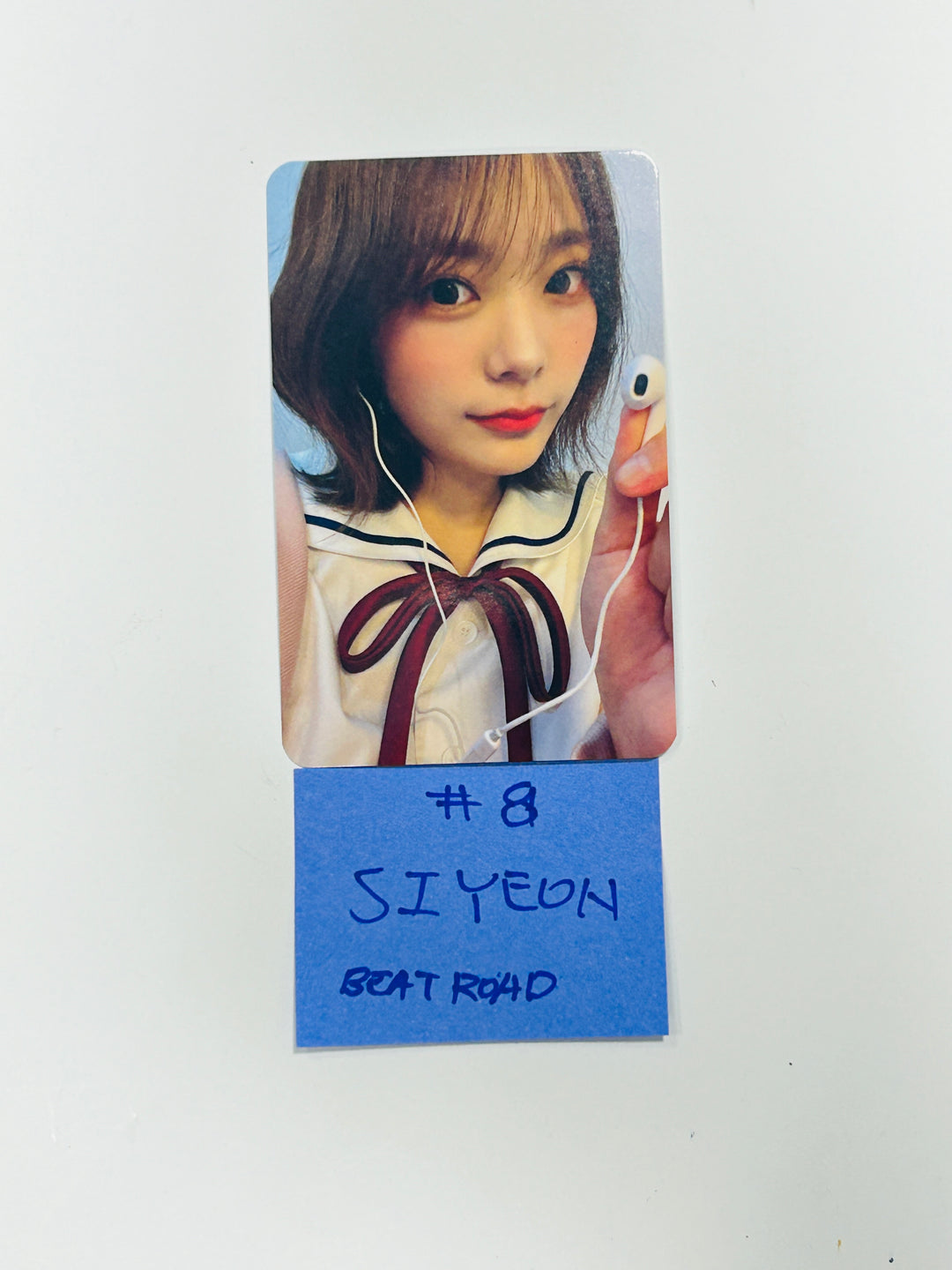 QWER "MANITO" - Beat Road Fansign Event Photocard Round 2 [24.5.16] - HALLYUSUPERSTORE