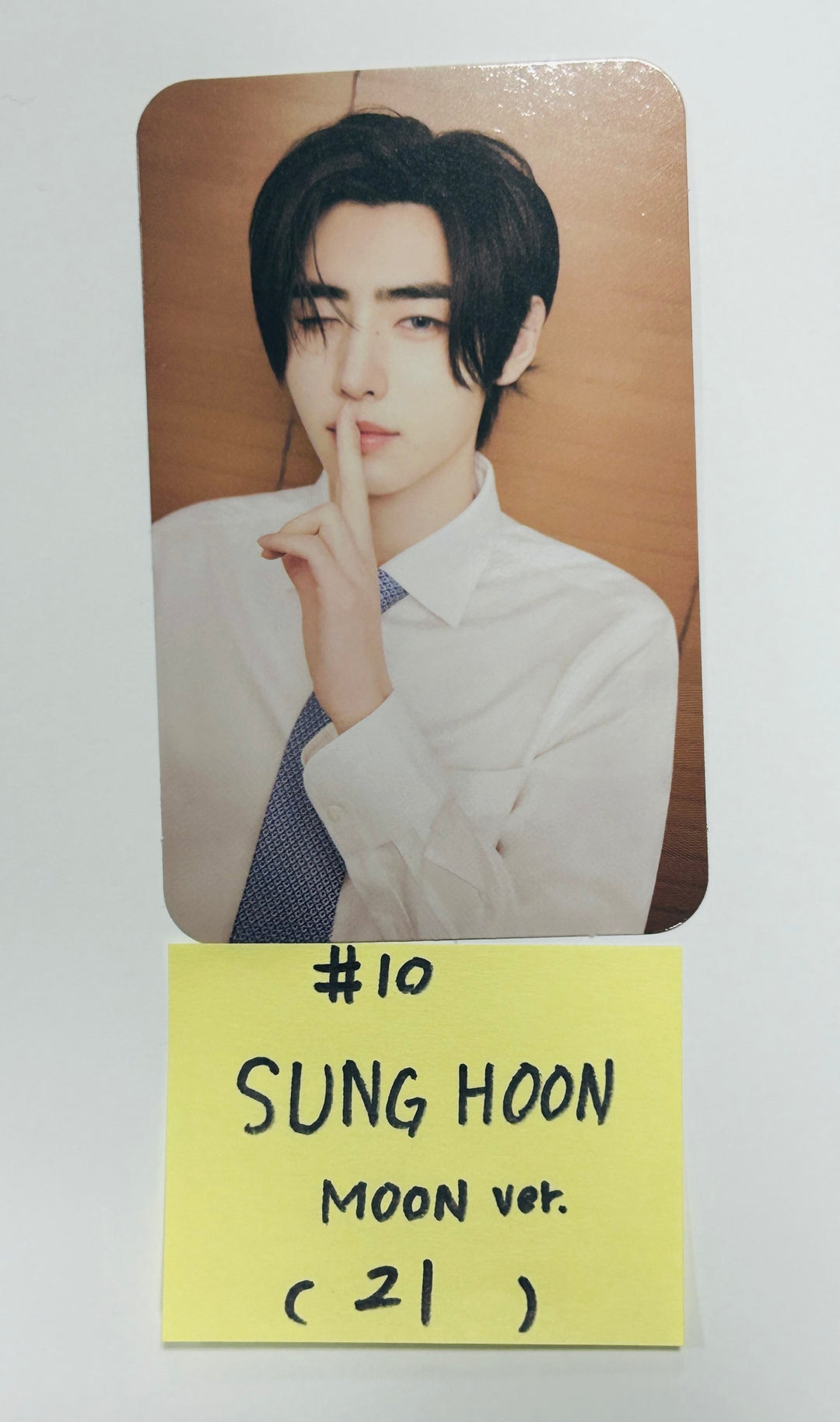 Enhypen  "MEMORABILIA" - Official Photocard [Moon Ver.] [24.5.17] - HALLYUSUPERSTORE