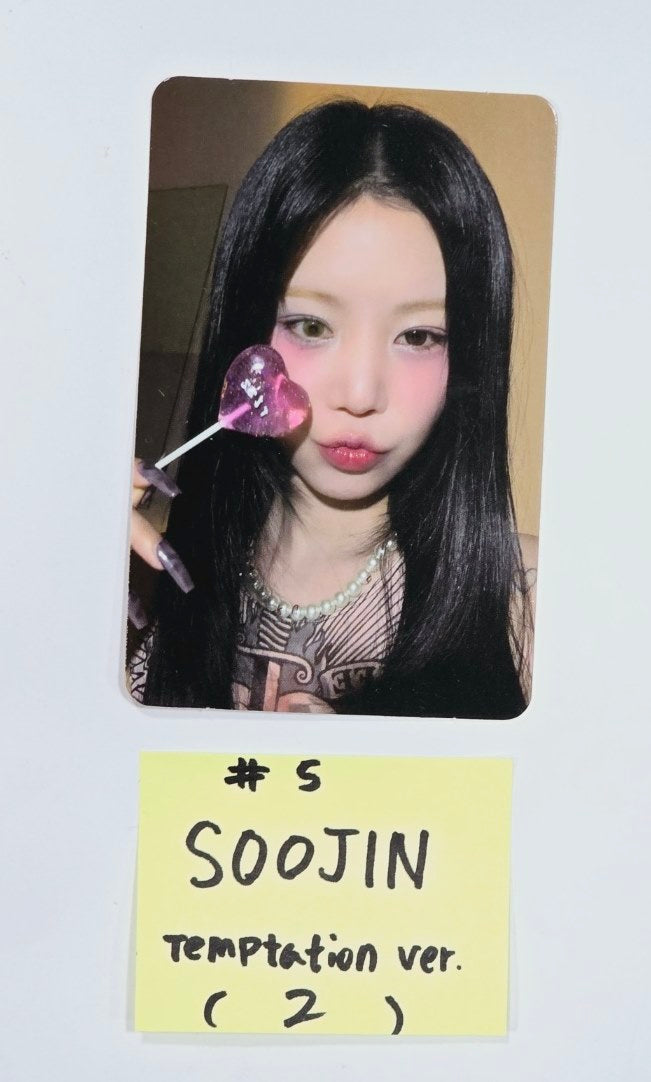 Soojin "RIZZ" - Official Photocard, Polaroid [24.5.24] - HALLYUSUPERSTORE