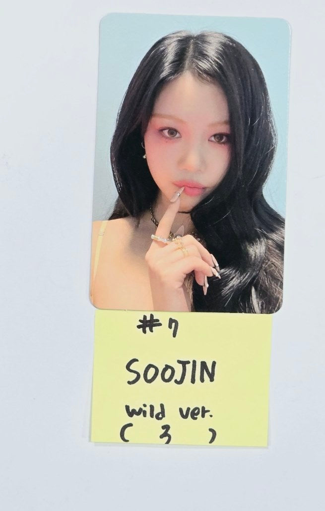 Soojin "RIZZ" - Official Photocard, Polaroid [24.5.24] - HALLYUSUPERSTORE