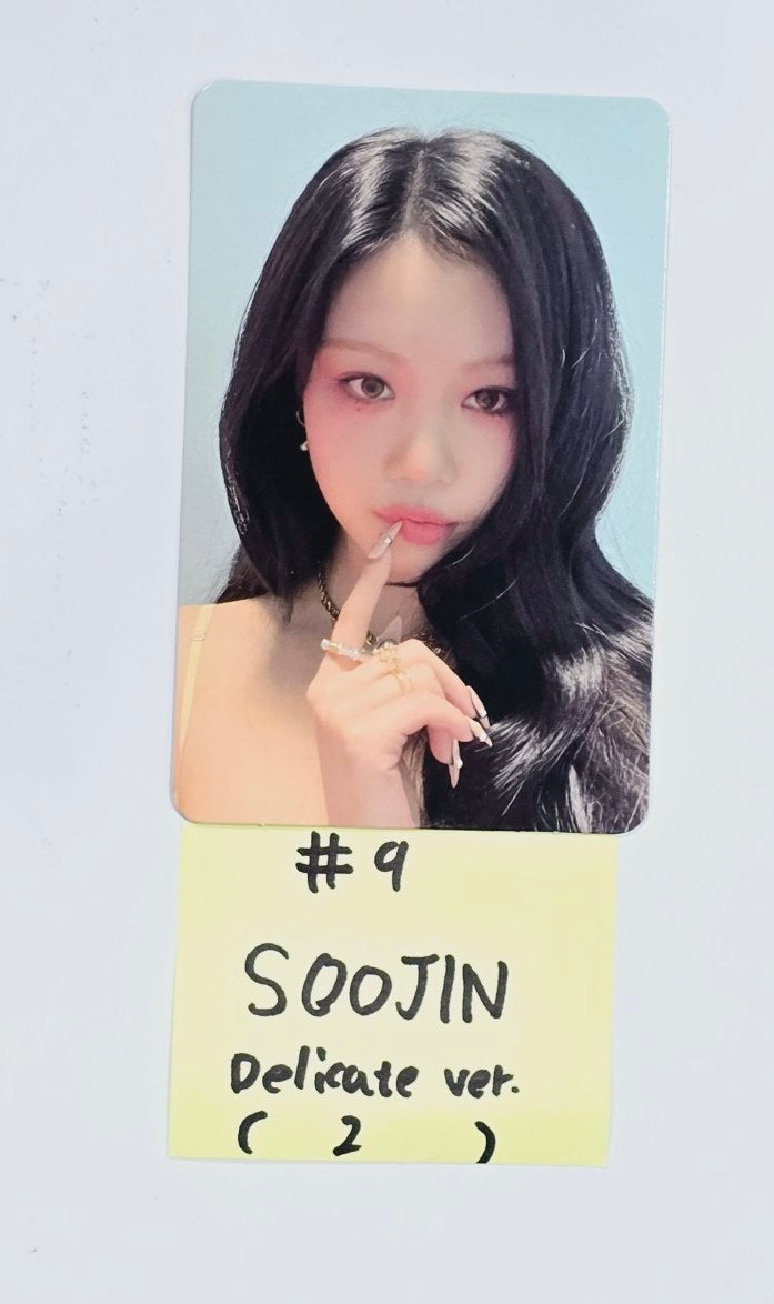 Soojin "RIZZ" - Official Photocard, Polaroid [24.5.24] - HALLYUSUPERSTORE