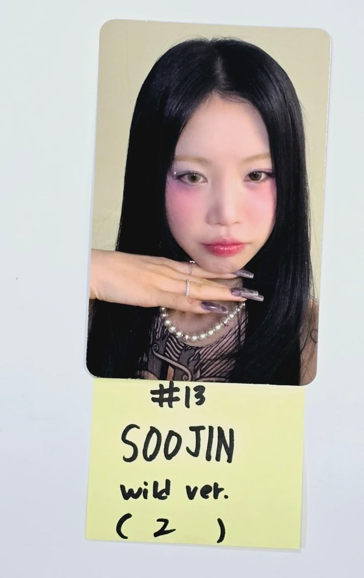 Soojin "RIZZ" - Official Photocard, Polaroid [24.5.24] - HALLYUSUPERSTORE