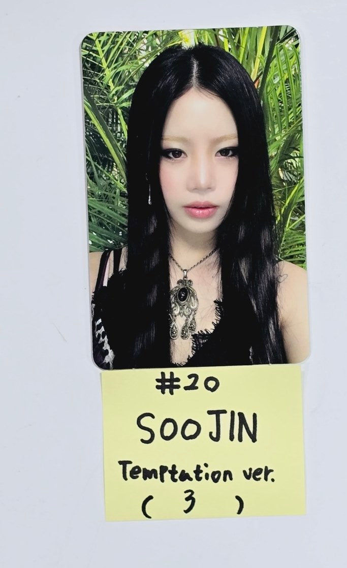 Soojin "RIZZ" - Official Photocard, Polaroid [24.5.24] - HALLYUSUPERSTORE