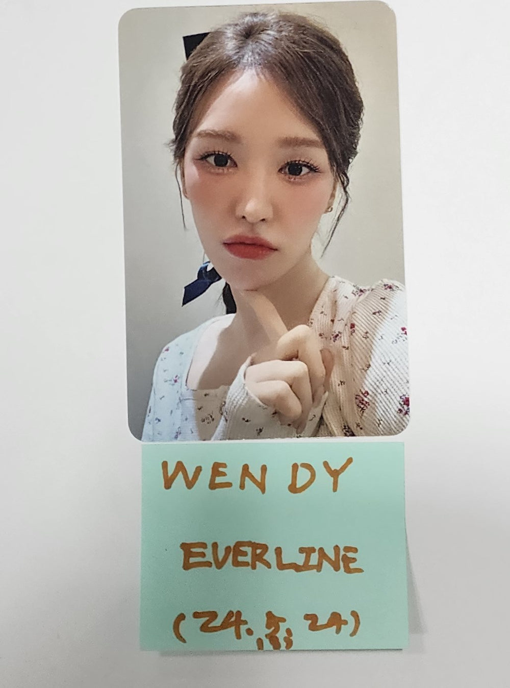 Wendy (Of Red Velvet) "Wish You Hell" - Everline Fansign Event Photocard [Package Ver.] [24.5.24] - HALLYUSUPERSTORE