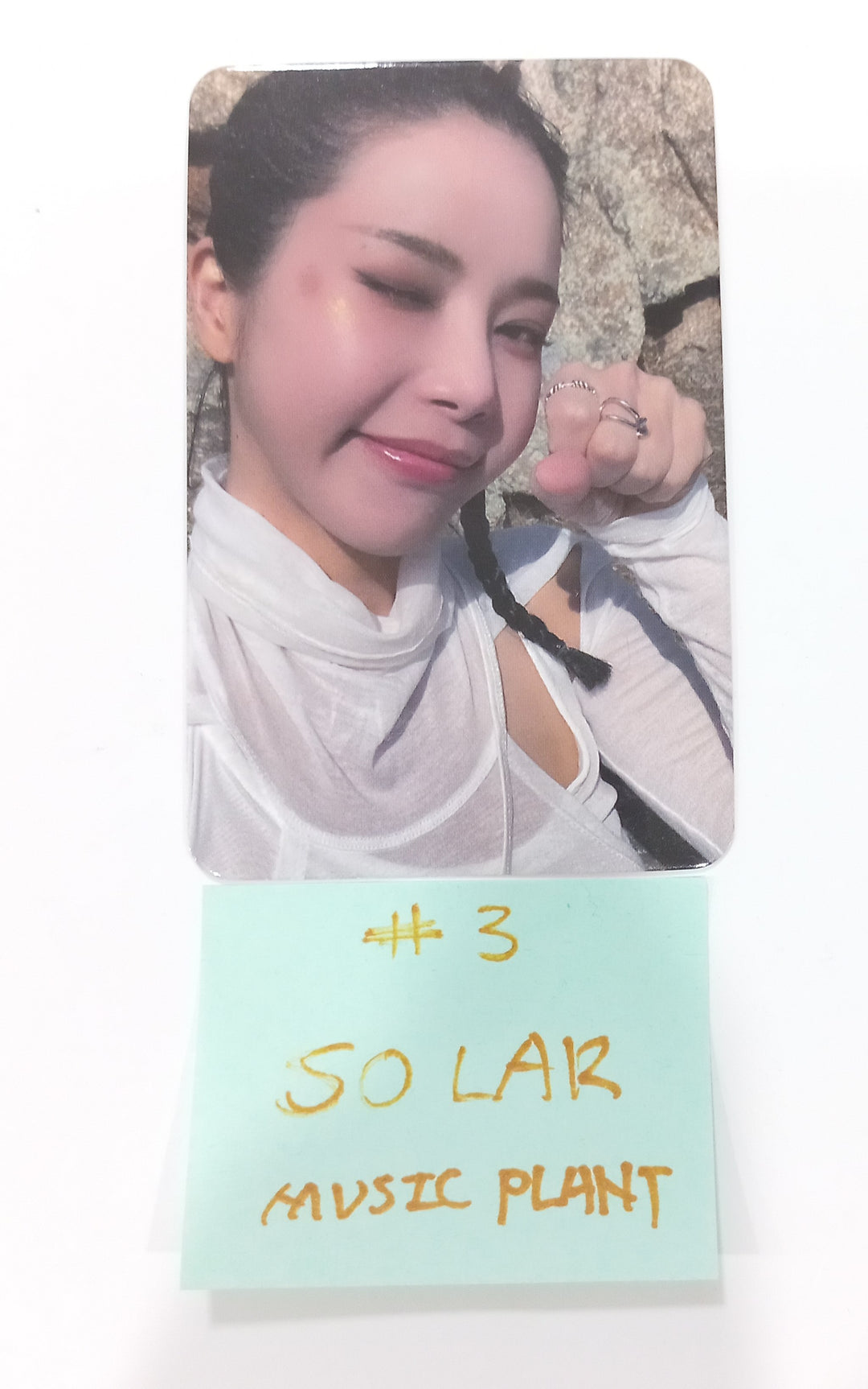 SOLAR "COLOURS" - Music Plant Fansign Event Photocard [24.5.28] - HALLYUSUPERSTORE