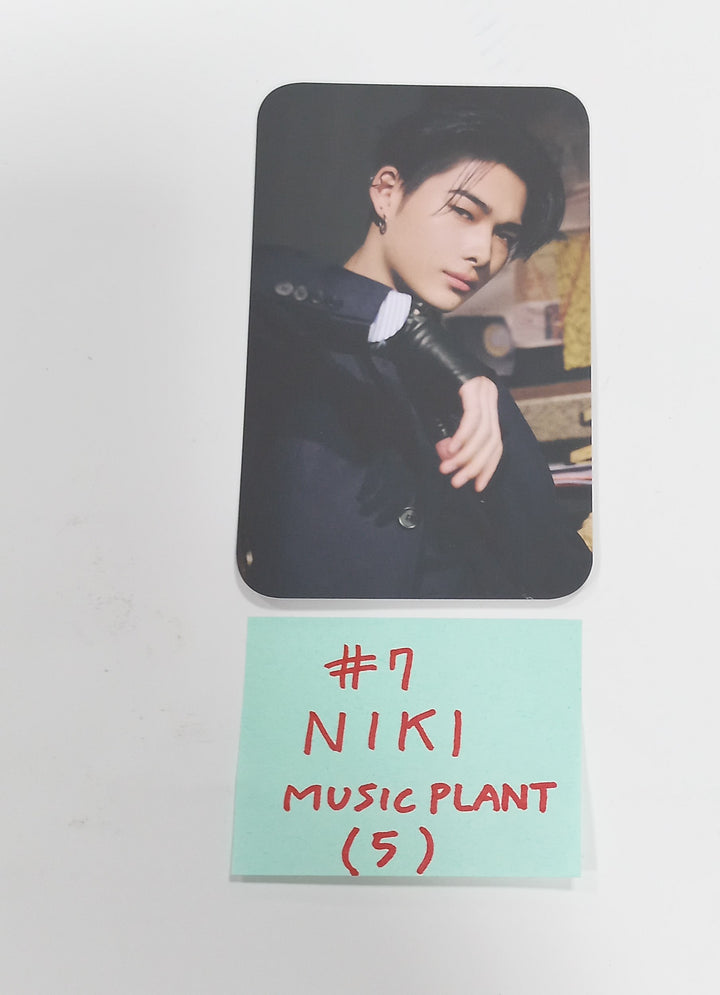 Enhypen  "MEMORABILIA" - Music Plant Pre-Order Benefit Photocard [Moon Ver.] [24.5.28] - HALLYUSUPERSTORE