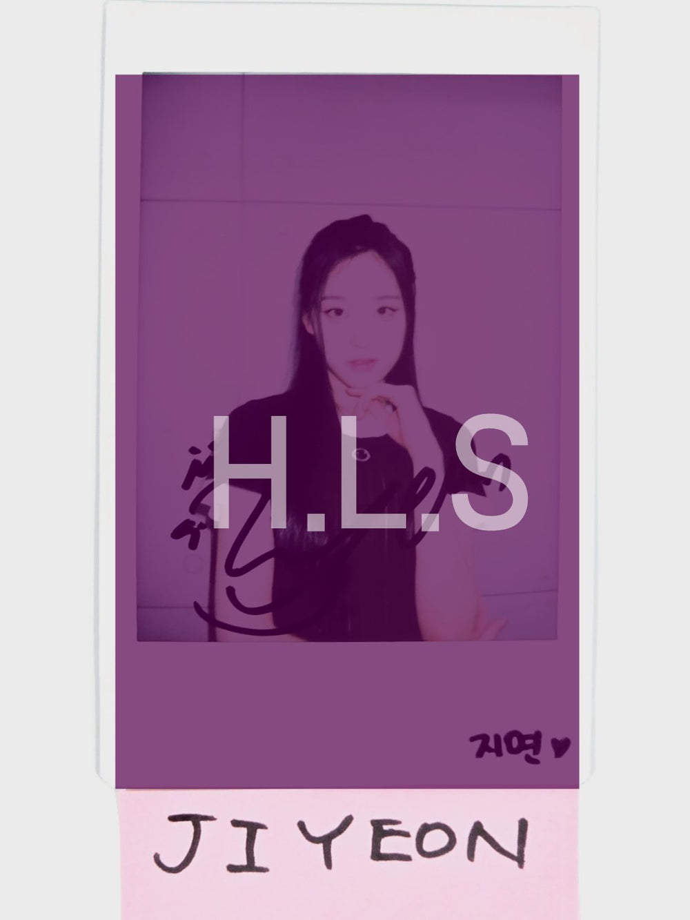 JIYEON(Of tripleS) "ASSEMBLE24" - Hand Autographed(Signed) Polaroid [24.5.29] - HALLYUSUPERSTORE