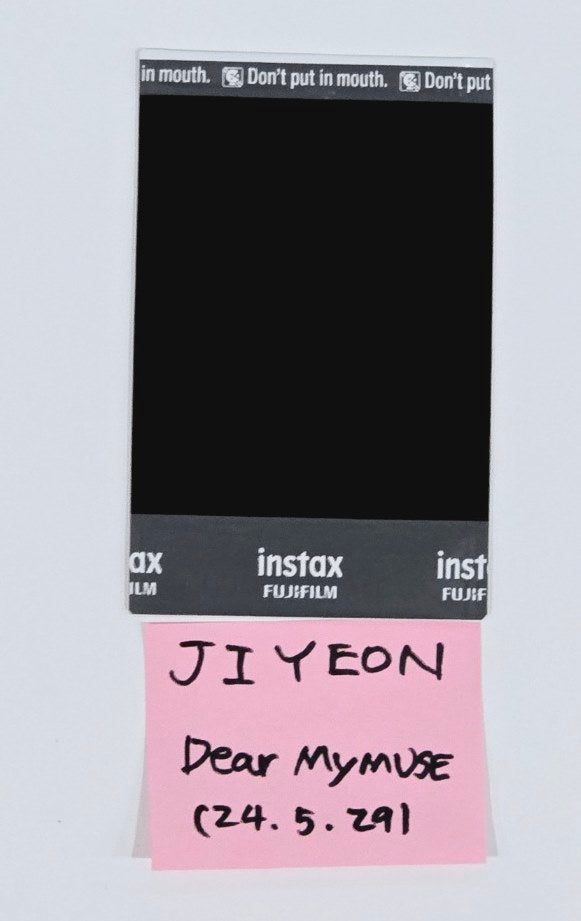 JIYEON(Of tripleS) "ASSEMBLE24" - Hand Autographed(Signed) Polaroid [24.5.29] - HALLYUSUPERSTORE