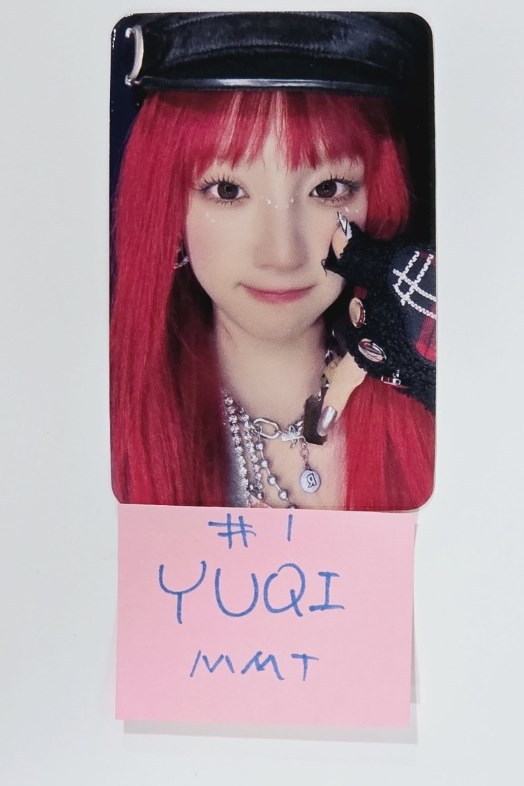YUQI "YUQ1" - MMT Fansign Event Photocard [24.5.29] - HALLYUSUPERSTORE